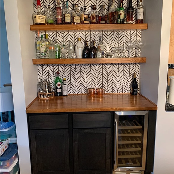 Peel & Stick Wallpaper Herringbone Navy Blue (x2) - Picture 8 of 16